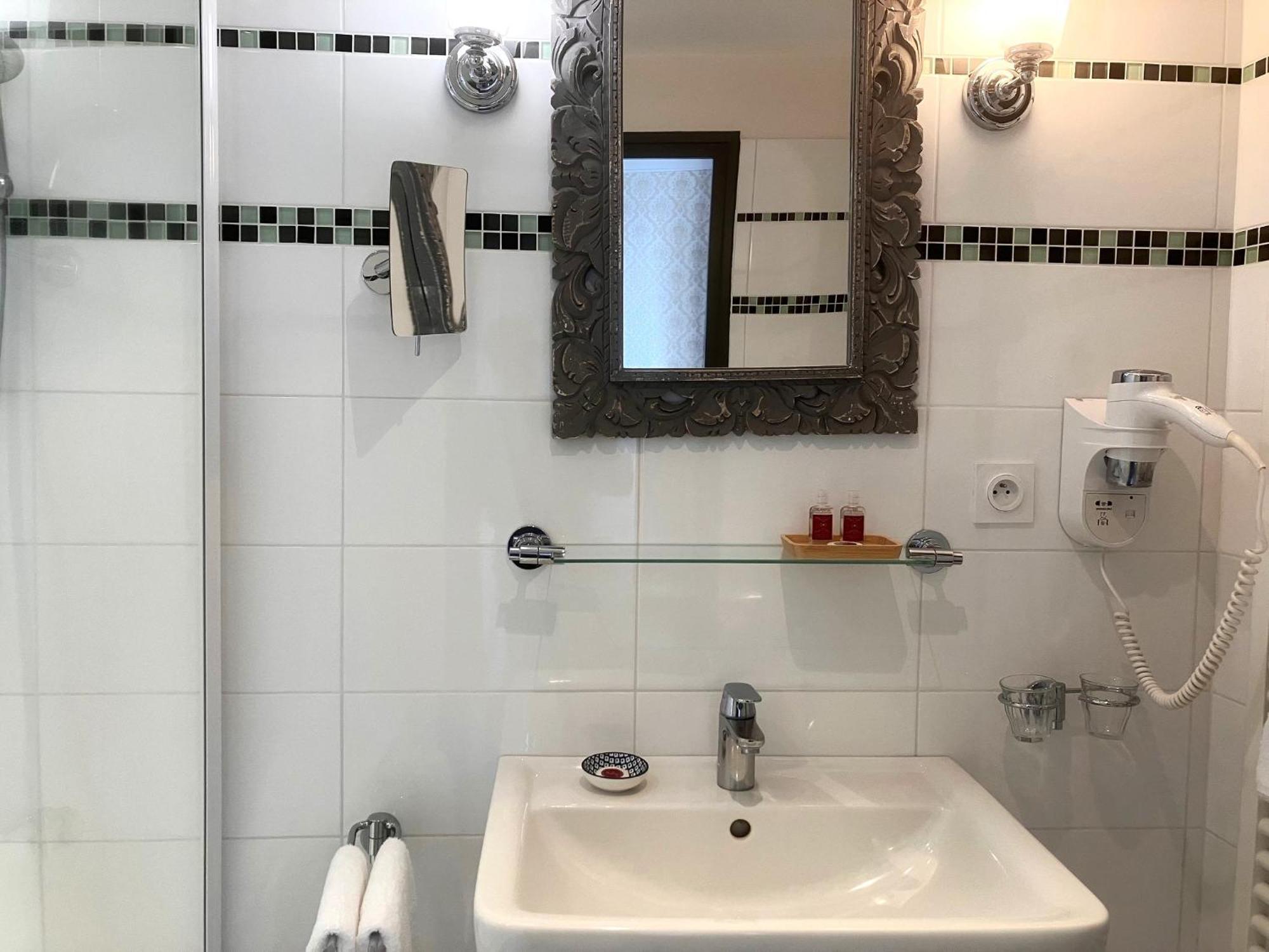 Hotel Diderot Шинон Экстерьер фото