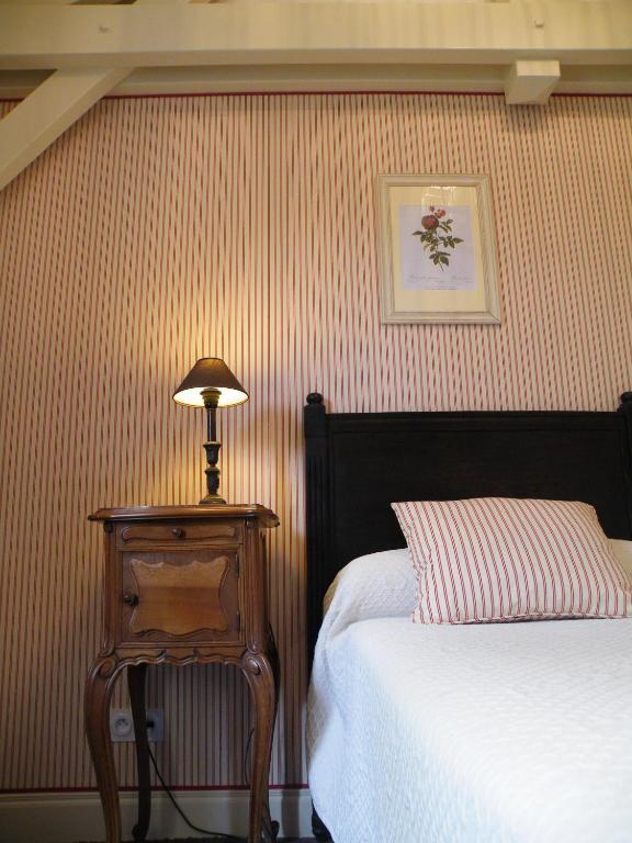 Hotel Diderot Шинон Номер фото